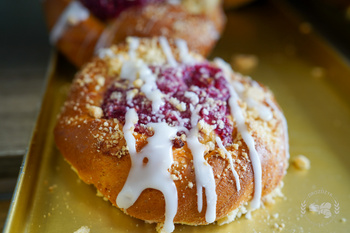 Drożdżówka z marmoladą