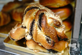 Drożdżówka z makiem