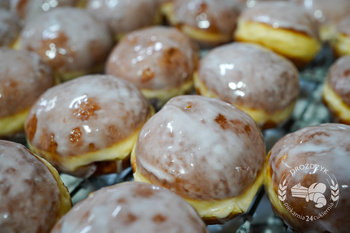 Pączek z marmoladą